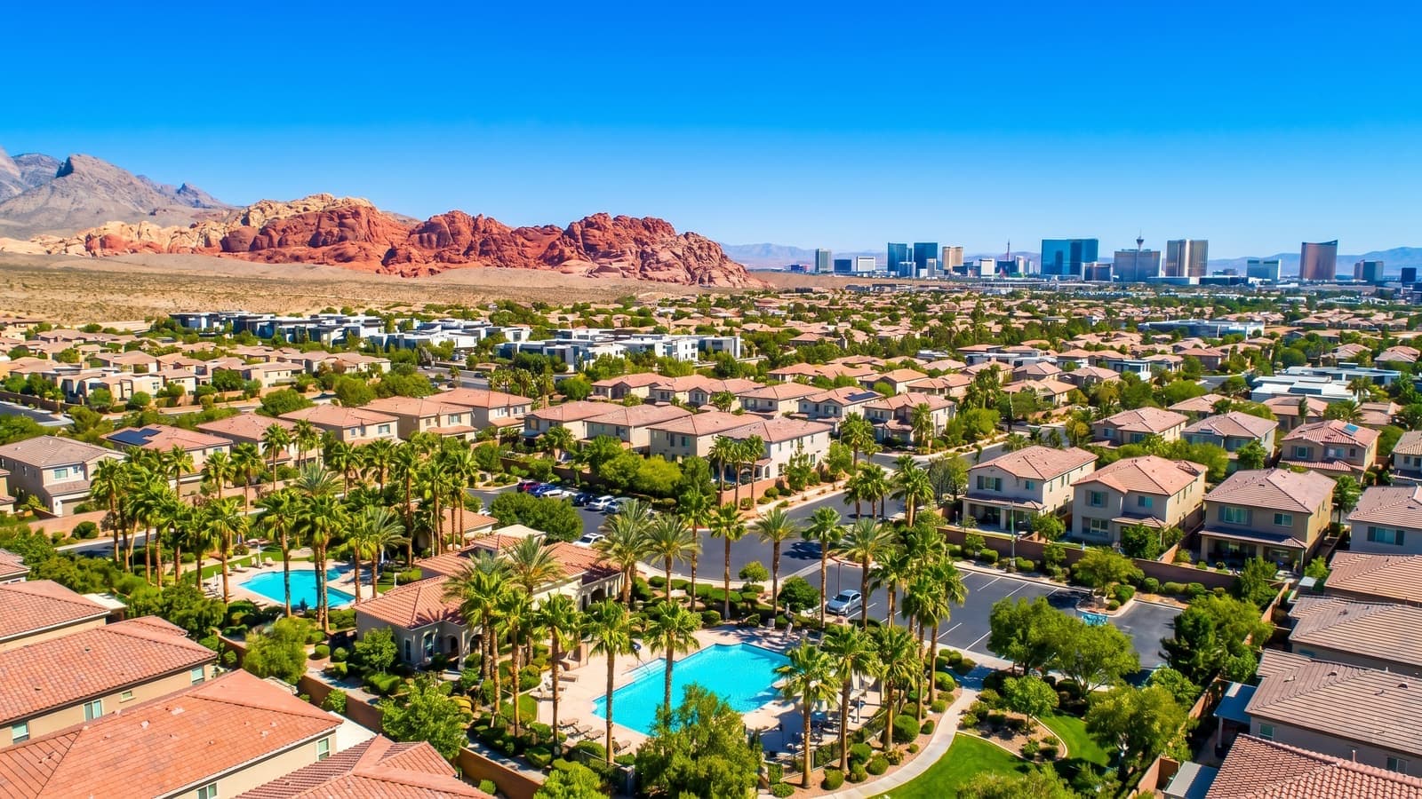 Park Avenue Condos, Las Vegas — gated low-rise garden condominiums near the Strip in ZIP 89109